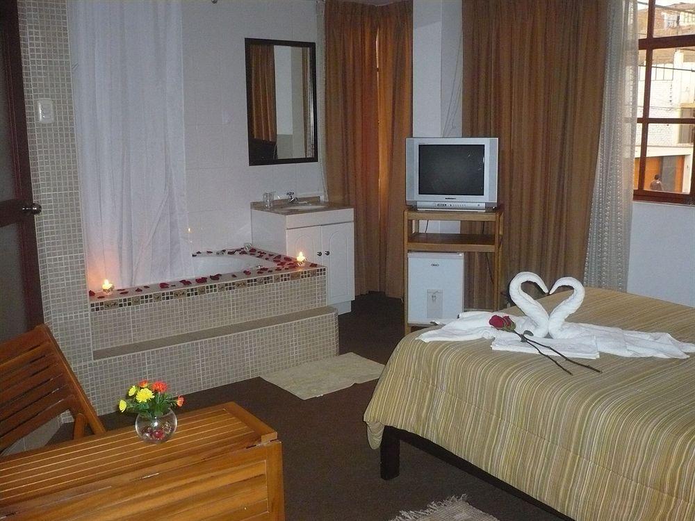 Hotel El Centurion Trujillo Zewnętrze zdjęcie