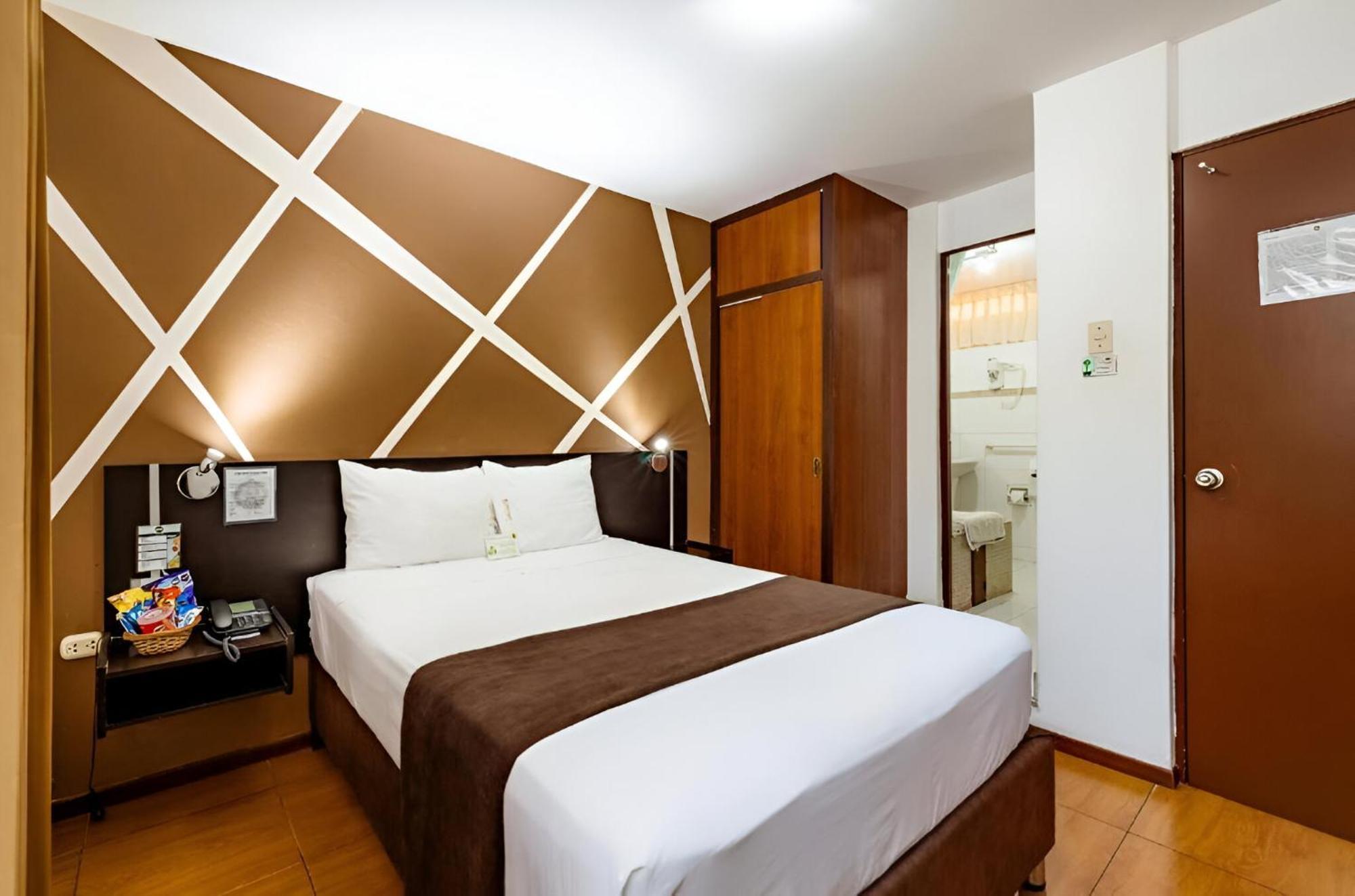 Hotel El Centurion Trujillo Zewnętrze zdjęcie
