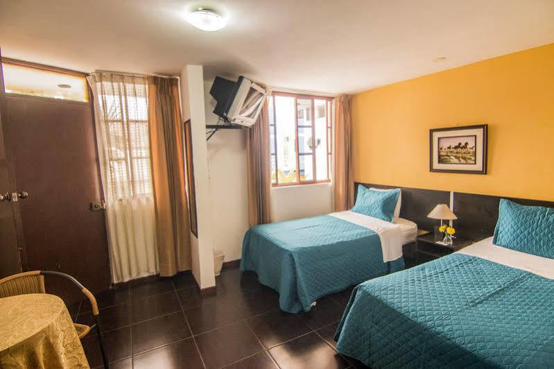 Hotel El Centurion Trujillo Zewnętrze zdjęcie